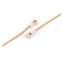 Deux FibreStraps ouverts, dispos&eacute;s en diagonale de droite en haut vers gauche en bas, sur un fond blanc.