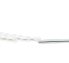 Quatre connecteurs de câbles à fibres optiques rétractables HFSP transparents (gaine thermorétractable spéciale), vue latérale, sur fond blanc.